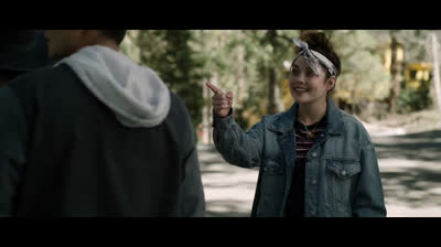 A Anfitriã Dublado Logan"-"