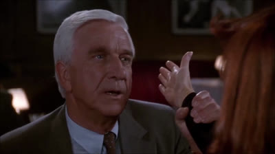 Jane le da una Cachetada a Frank