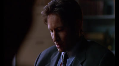 X Files Aux frontieres du reel 5x02 VF .